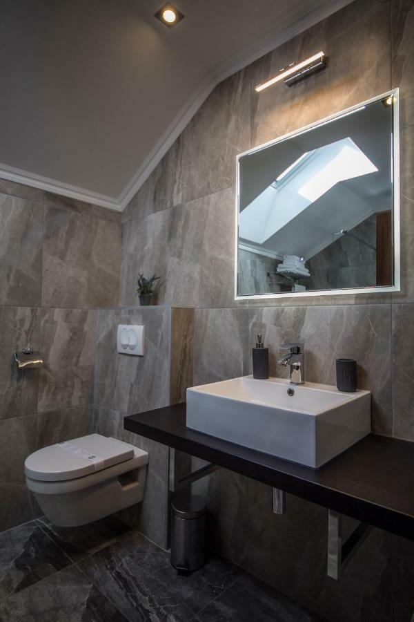 Apartments Tasha Mali Lošinj Buitenkant foto