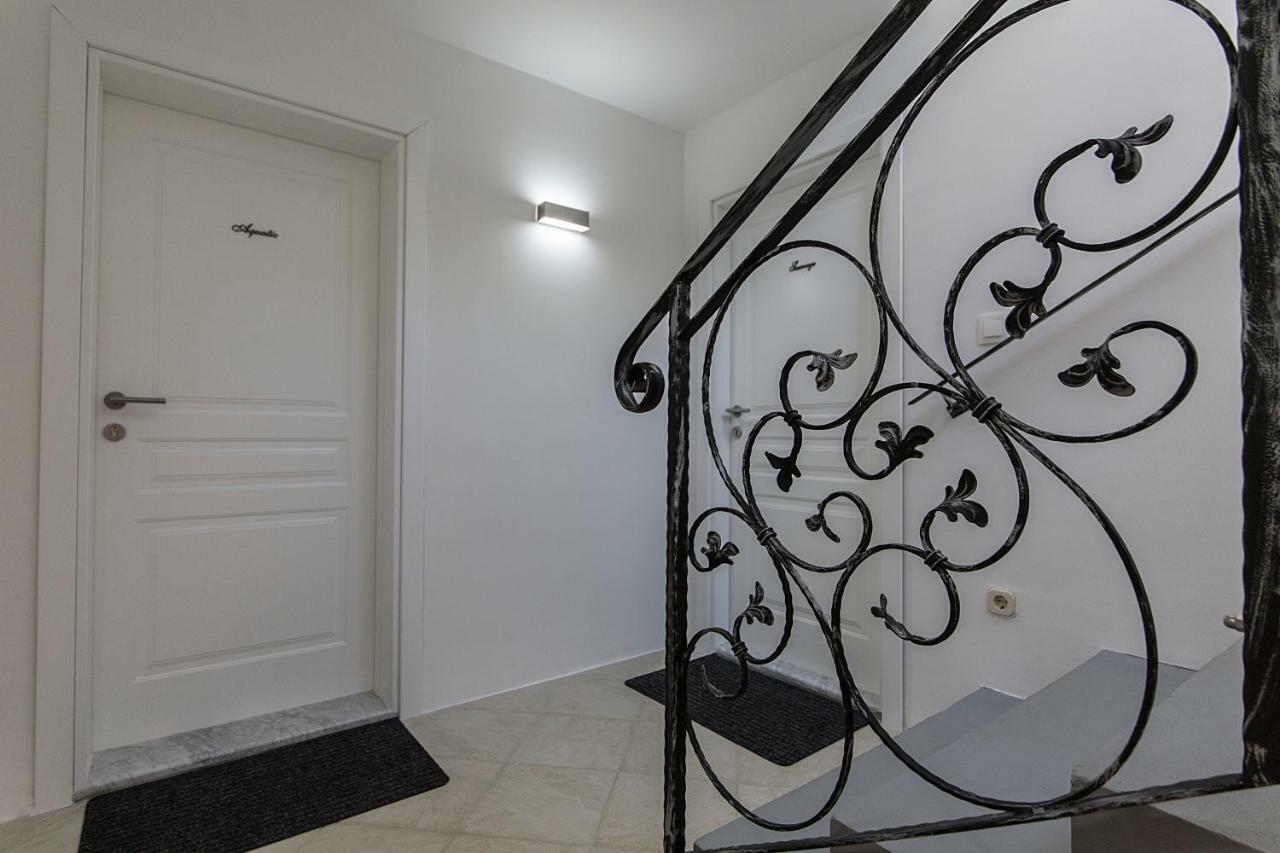Apartments Tasha Mali Lošinj Buitenkant foto
